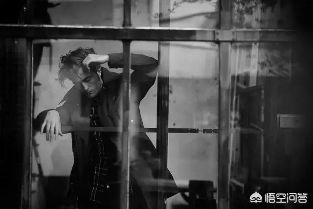 你是如何看待“暮光男”罗伯特帕丁森成为新任蝙蝠侠的？