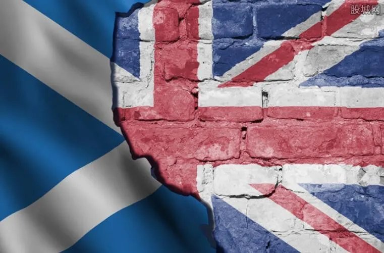 英国最近的新闻大事件 英国目前经济状况人均收入多少