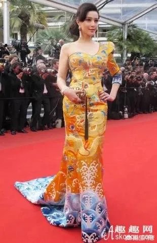 如何做一个知性优雅的女子?