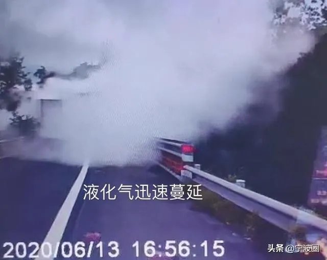 如何理解交警称温岭槽罐车爆炸系单车事故？未与任何车辆接触的情况下，槽罐车为什么会发生爆炸？