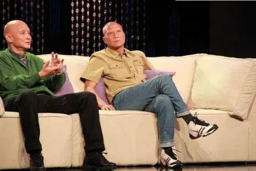 杜玉明和计春华对比照:杜玉明年轻时的照片(图)