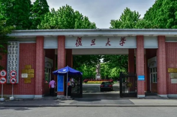 中国十大名校最新排名