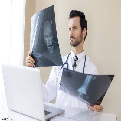 肺炎胸透可以看出来吗