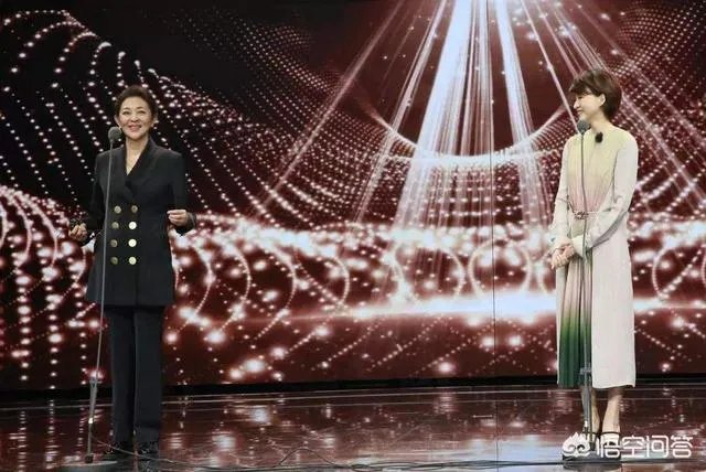 如何评价董卿的长相?