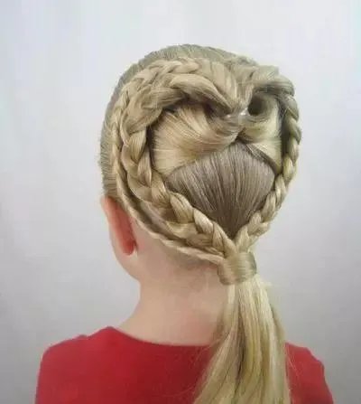 自来卷适合什么样的发型？