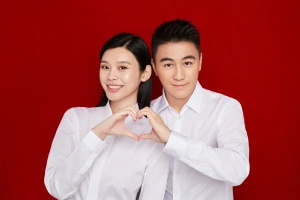 奚梦瑶只是一个超模，为什么何猷君选择和她结婚？