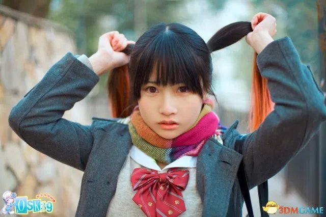 清纯MM美呆户外唯美写真 雪嫩大腿让人着迷