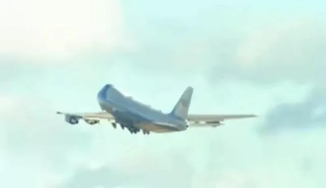 拜登上台后，特朗普进不进监狱，美国乱的一样吗？