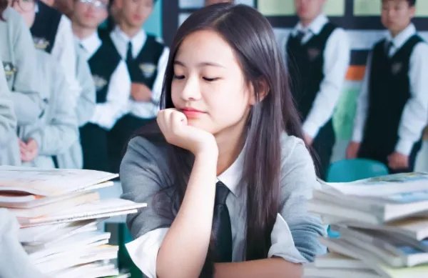 李庚希个人简介身高