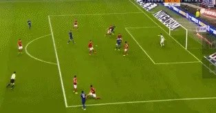 上海申花2:2广州恒大,为何本土前锋总是空门不进?