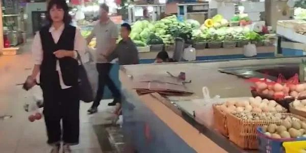 博士1个月6次偷菜被抓，还有“前科”，他为何屡教不改？