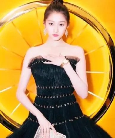 关晓彤晒照为鹿晗庆生破分手传闻是怎么回事