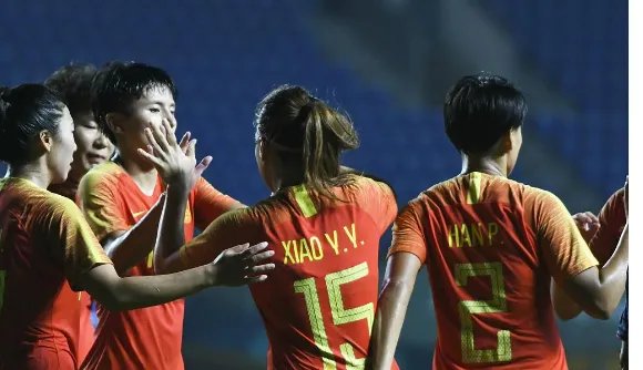 中国女足5-0泰国哪些球员首发？