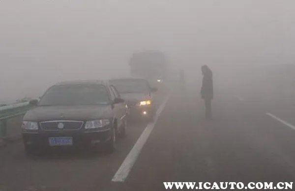 今天青银高速车祸起火最新消息，青银高速车祸原因是？