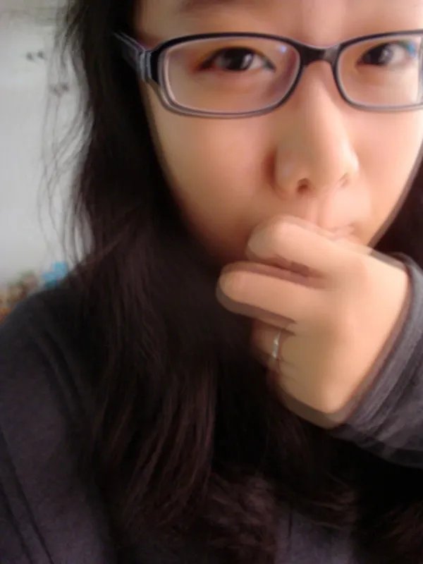 经常被人做成头像的网络女红人 除了张依依 还有谁？如果顺便就连名字带图片发给我呗、 真的紧急需要