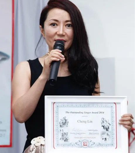 揭秘歌手程琳近况 45岁仍单身有一7岁女儿