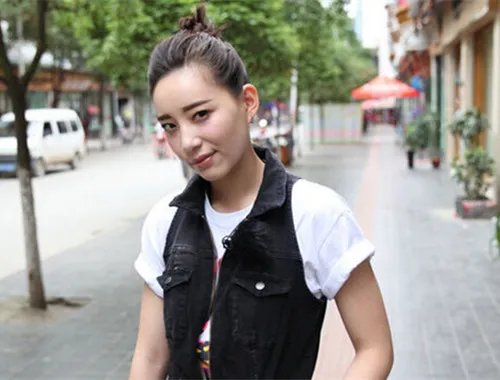 范冰冰强吻李斯丹妮图片曝光 在电影《观音山》中遭强吻