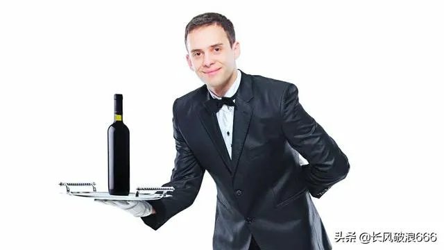 海南旅游业这几年有什么让你觉得进步的地方?