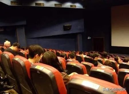 为什么突然全国影院暂不复业?