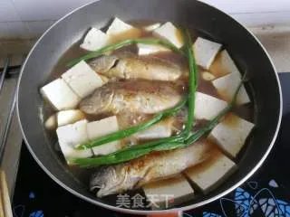 小黄鱼炖豆腐