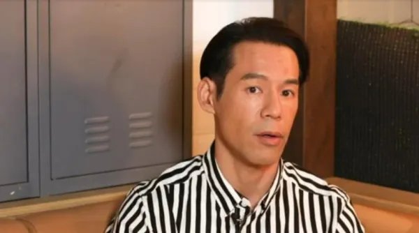 TVB男艺人徐荣穿戏服赶回家，为什么被称好男人？