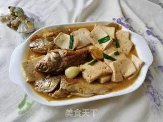 小黄鱼炖豆腐