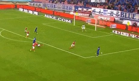 上海申花2:2广州恒大,为何本土前锋总是空门不进?