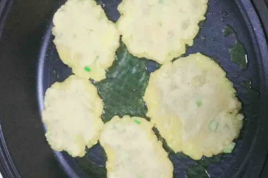 土豆饼怎么做好吃简单做法视频