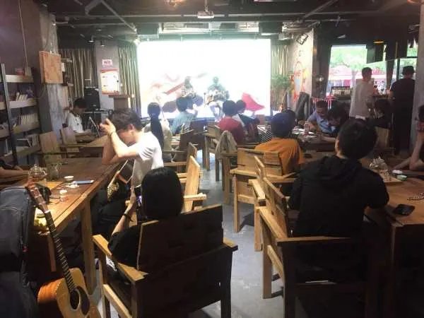 杭州哪里有比较厉害的吉他老师啊？