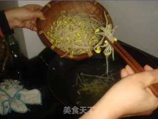 凉拌黄豆芽
