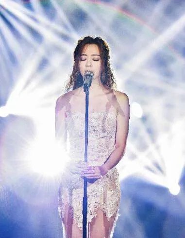 张靓颖的海豚音是哪首歌