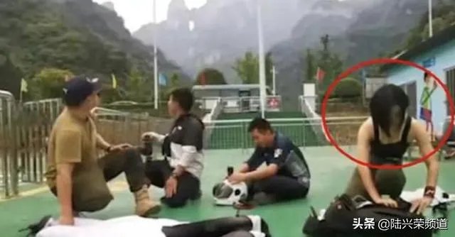 翼装飞行女大学生去世，有人表示敬佩有人说她自私，你怎么看？