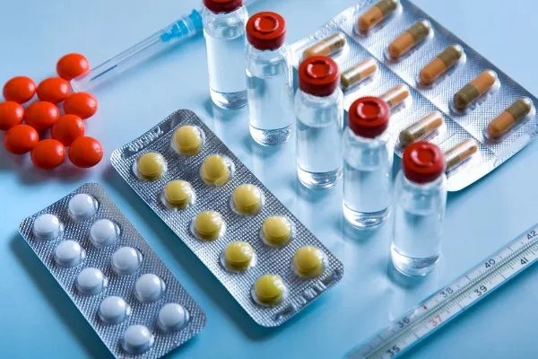 网上药店终端中成药胃药合计市场超百亿 胃药中药新药未来可期