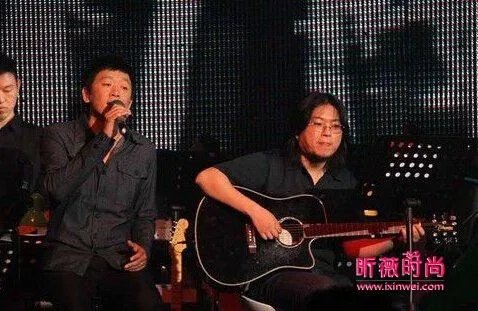 高晓松显赫的家庭背景：高晓松有几任老婆揭秘