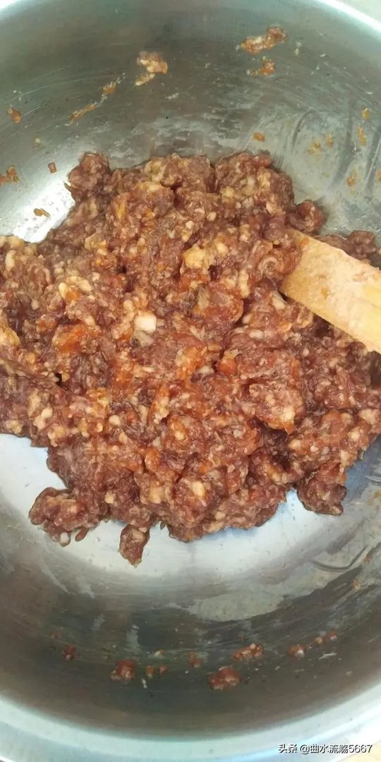 芹菜猪肉馅水饺的做法步骤图,怎么做好吃?
