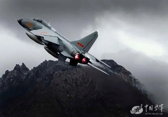 扬我国威！中国空军震撼大片：多型主力战机登场