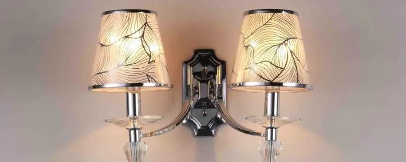 卧室壁灯安装高度一般是多少