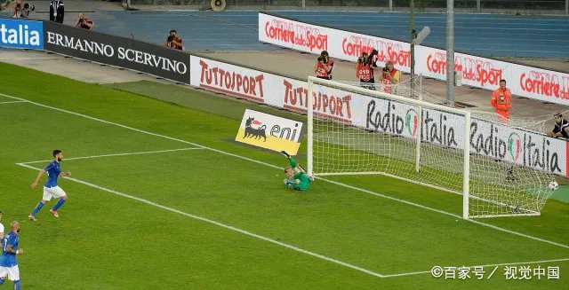 在足坛有哪些球员在罚点球时，有特别的罚球方式？