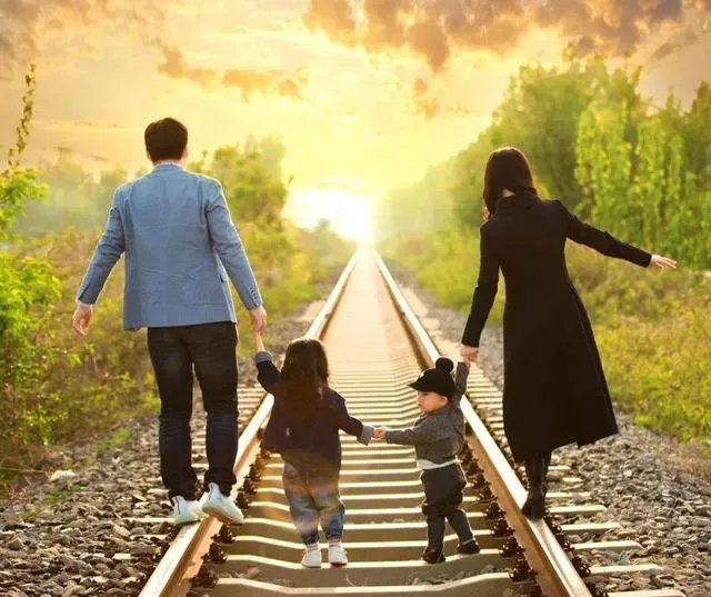 三孩生育政策来了，到底如何选择？