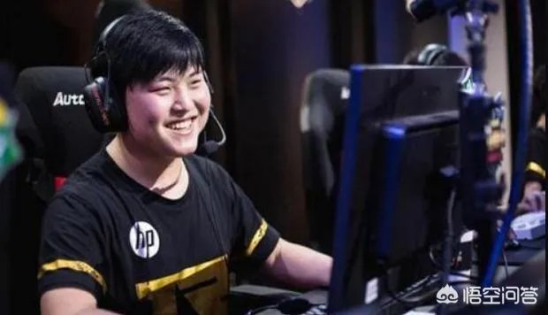 LOL直播间遭爆破，甚至被PS遗像，UZI为何会被王者荣耀小学生围攻？