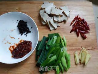 香干回锅肉