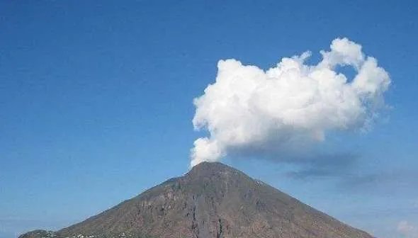 世界上最大的火山排名，十大火山爆发足以毁灭地球万物
