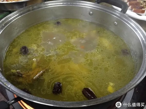 修飞机人周末好去处：高百丈风景区羊石水库