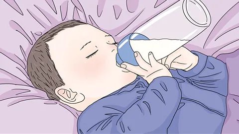 宝宝正吃奶时吐奶什么情况