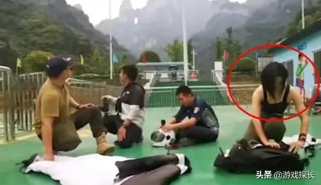 翼装飞行女大学生去世，有人表示敬佩有人说她自私，你怎么看？