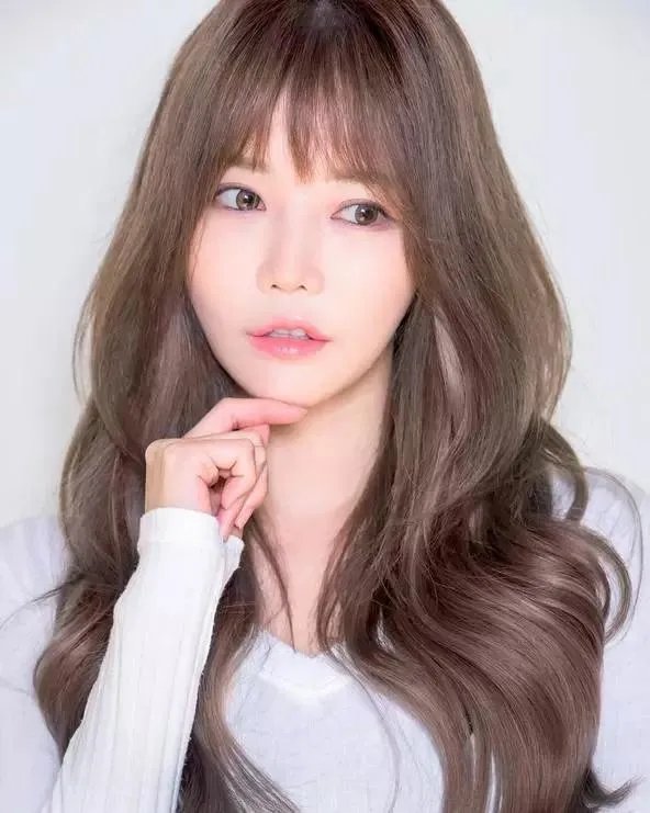 自来卷适合什么样的发型？