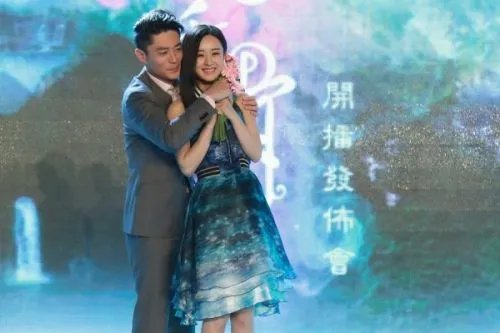 霍建华赵丽颖恋情被曝光  两人疑似因戏生情