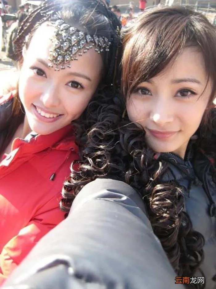 人人看到王源笑靥如花 倪羽裳发过胸照给王源