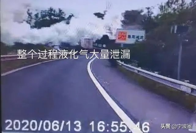 如何理解交警称温岭槽罐车爆炸系单车事故？未与任何车辆接触的情况下，槽罐车为什么会发生爆炸？
