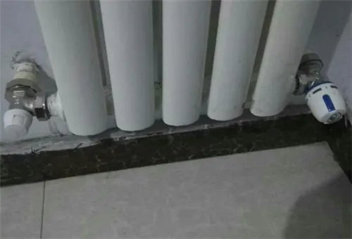 农村暖气片不热的原因及解决办法是什么
